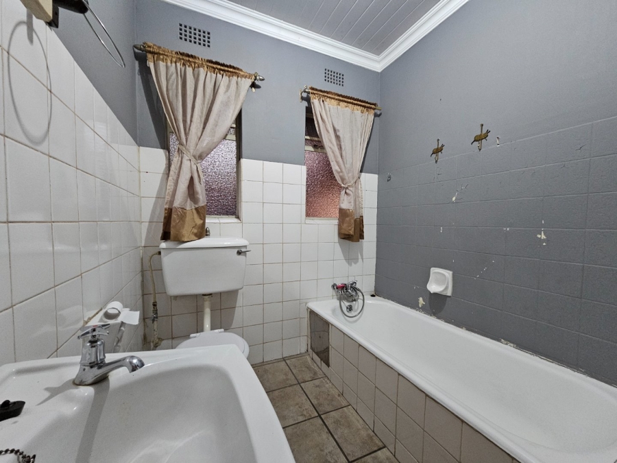 3 Bedroom Property for Sale in Vaalpark Free State